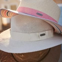 Barbour Fairbourn Fedora 17 Barbour Fairbourn Fedora -Farm House Tack Sales Shop Barbour Fairbourne.Fedora LHA0506CR52 Yarrow 00