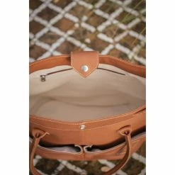 Penelope Maisons Laffitte Bag -Farm House Tack Sales Shop French.EQ Penelope Maisons.Laffitte Handbag Brandy.4