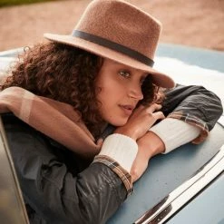 Barbour Mayapple Fedora -Farm House Tack Sales Shop RosefieldTartanScarfLSC0354PI31 MayappleFedoraLHA0459CM31 2