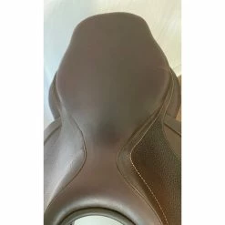 CWD SE02 Medium Deep Seat 18" Used Jump Close Contact Saddle -Farm House Tack Sales Shop c1424 seat