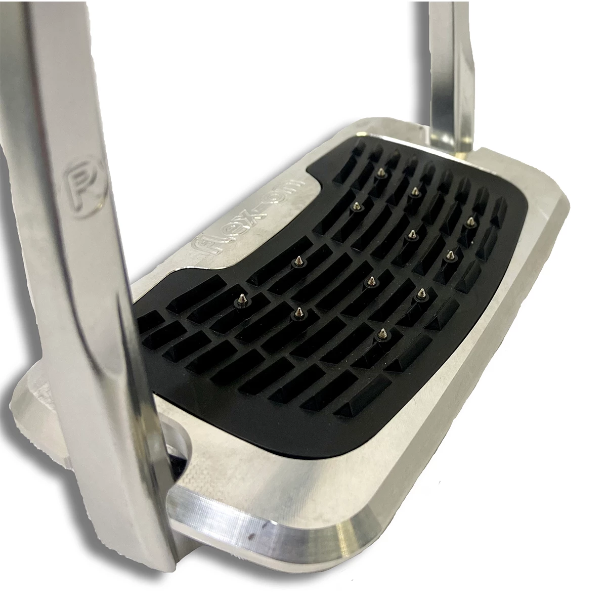 Flex-On Hunter Stirrup Irons 2 Flex-On Hunter Stirrup Irons - Image 2