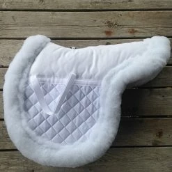 Ogilvy Memory Foam Hunter Sheepskin Saddle Pad -Farm House Tack Sales Shop pad2 0153e0ea 1d86 484c a903 eb7281146806
